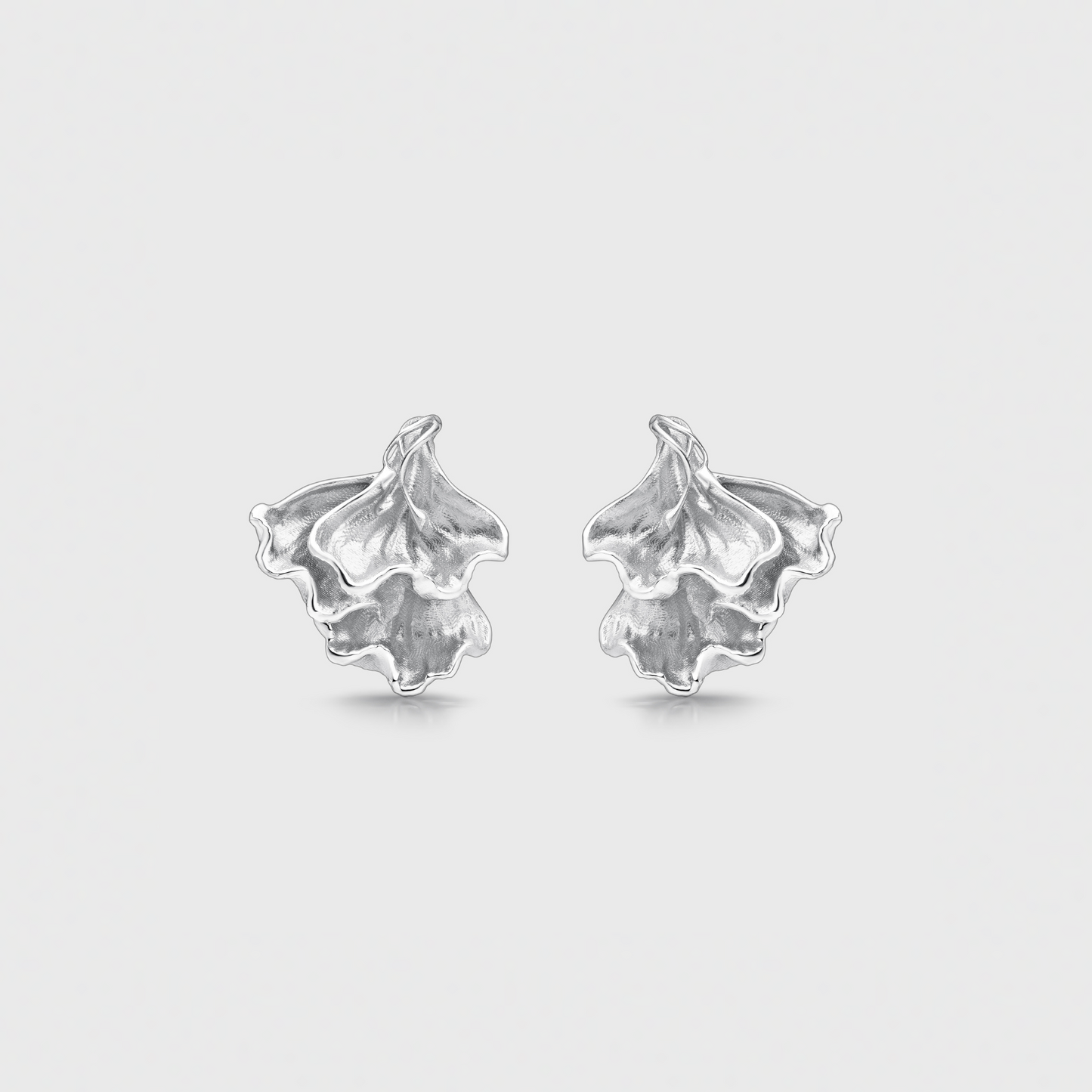 Cantuta Stud Earrings